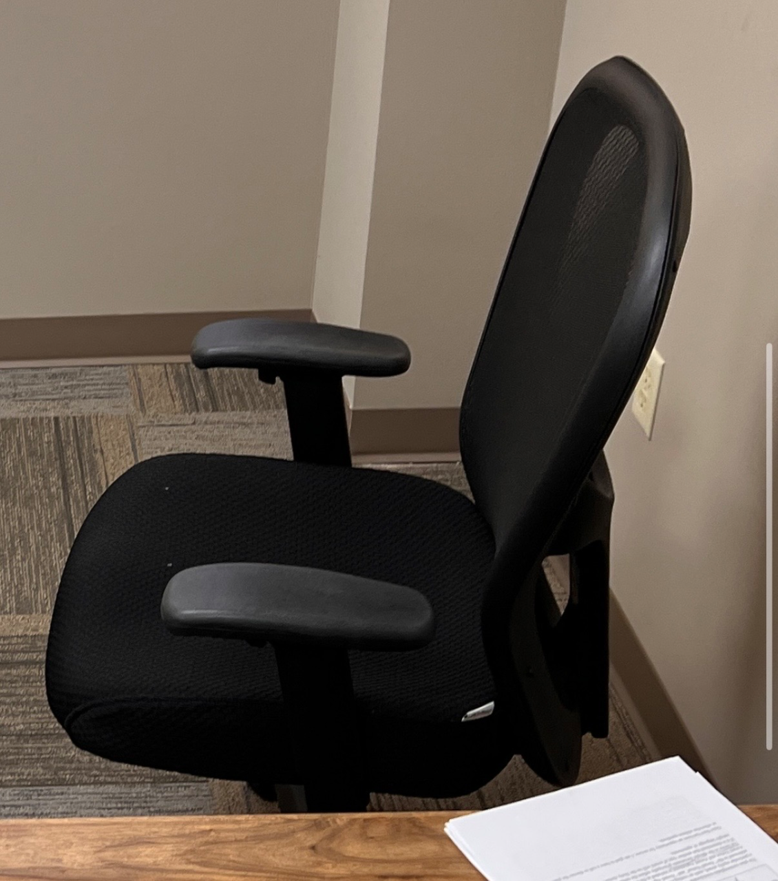 Black Ergonomic Office Chair โ image 1