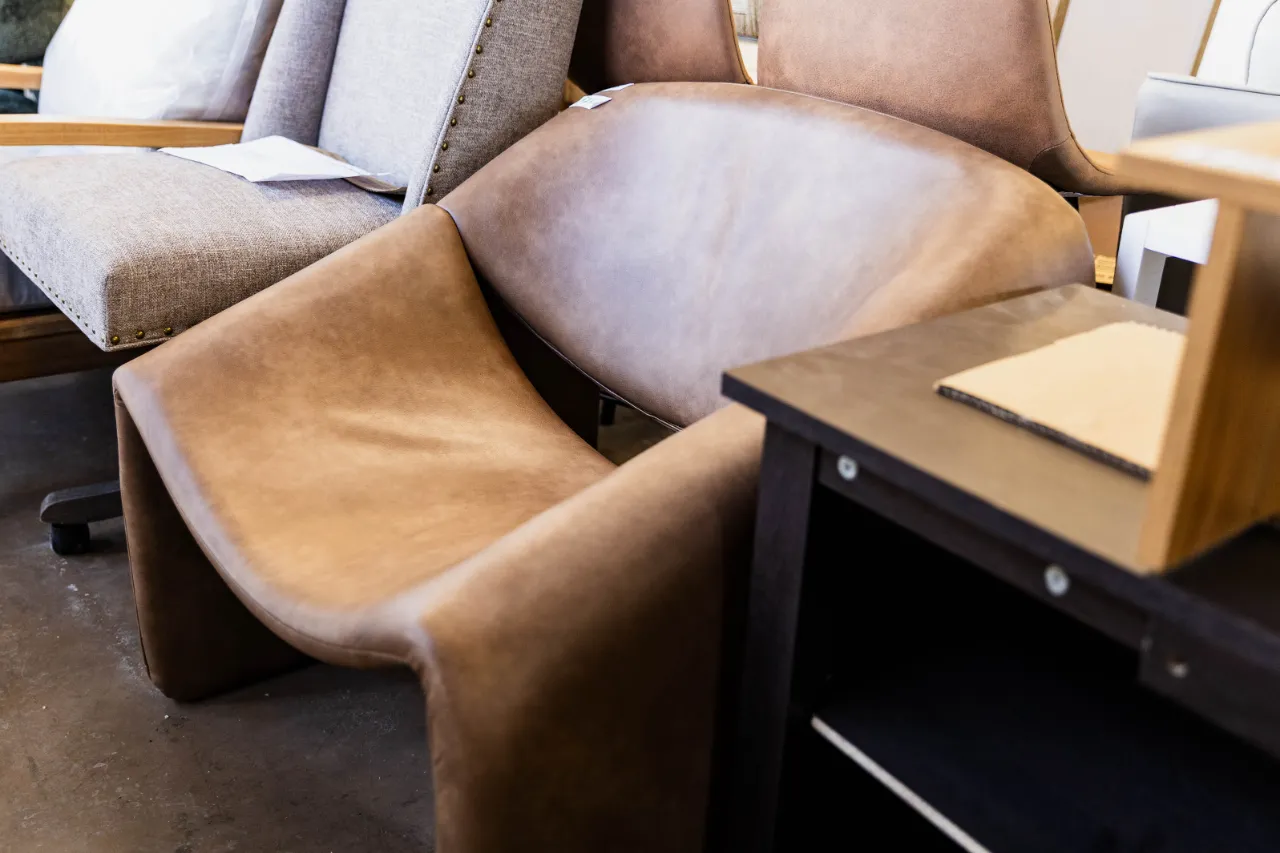 Modern Tan Leather Lounge Chair โ image 1