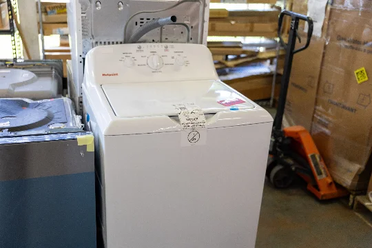 Hotpoint White Top Load Washing Machine