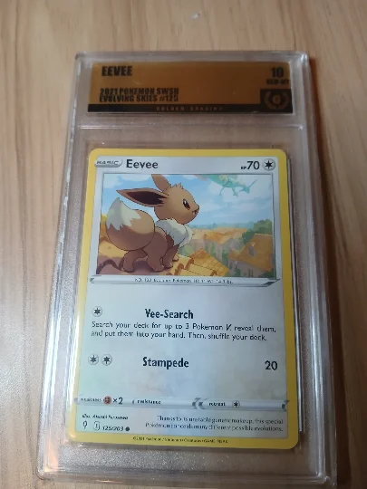 Eevee #125 Graded 10 Pokemon Card
